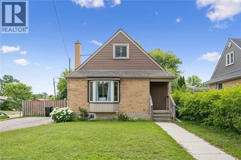 129 FLORENCE Avenue, Kitchener, Ontario, N2A2L1, Kitchener, Ontario — photo 1 of 5