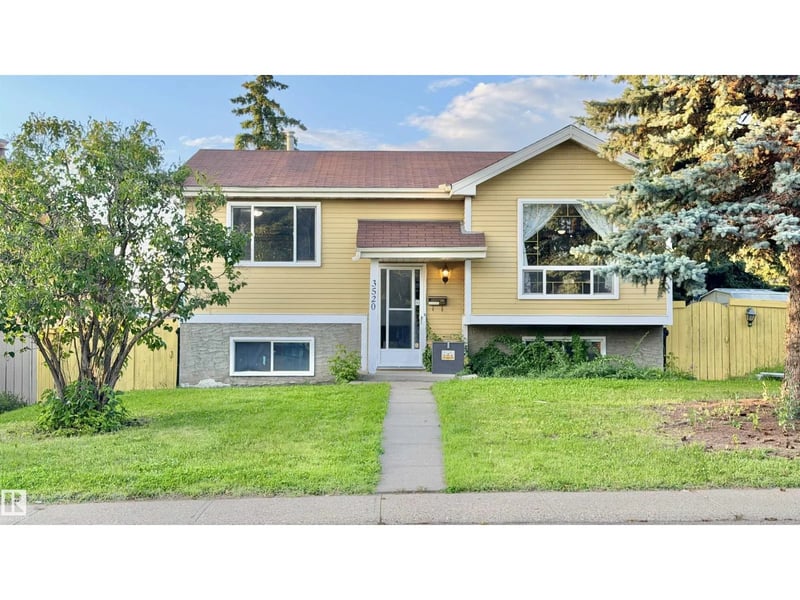 3520 17B AV NW, Edmonton, Alberta, T6L2P3, Edmonton, Alberta — photo 1 of 5