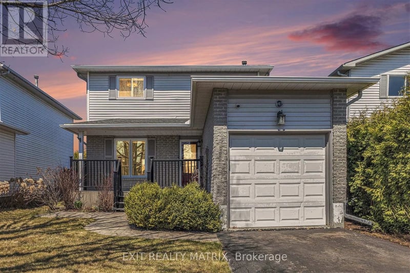697 Levac Drive, Ottawa, Ontario, K4A2R3, Ottawa, Ontario — photo 1 of 5