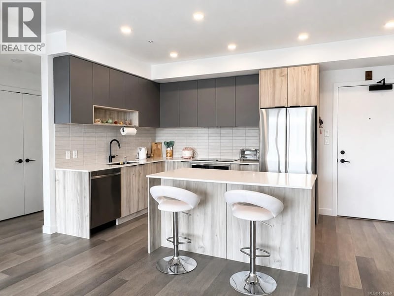 #311 3564B Ryder Hesjedal Way, Colwood, British Columbia, V9C0V4, Colwood, British Columbia — photo 1 of 5