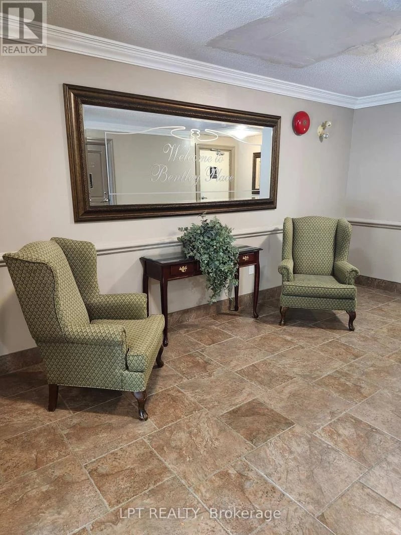 #204 1265 Bentley Drive, London East (East D), Ontario, N5V4M4, London East (East D), Ontario — photo 1 of 5