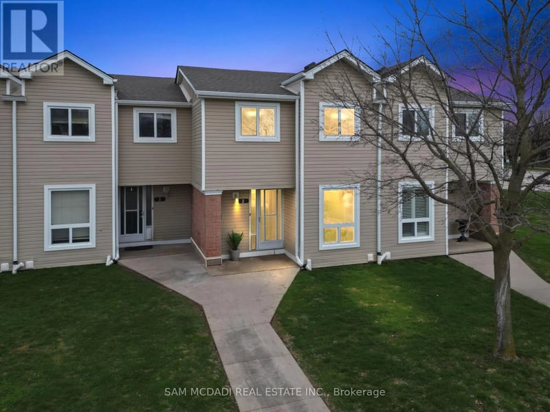 #2 160 Rittenhouse Road, Kitchener, Ontario, N2E3E9, Kitchener, Ontario — photo 1 of 5