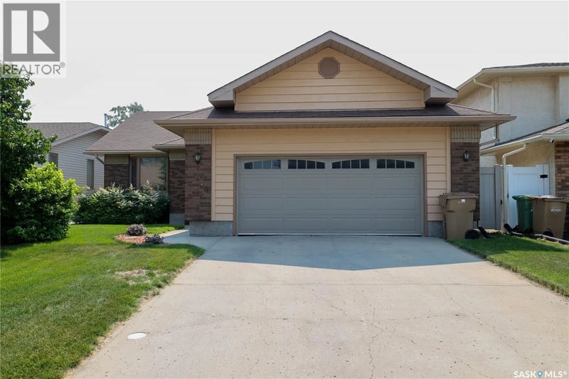 1246 Glasser BAY N, Regina, Saskatchewan, S4X4K2, Regina, Saskatchewan — photo 1 of 5