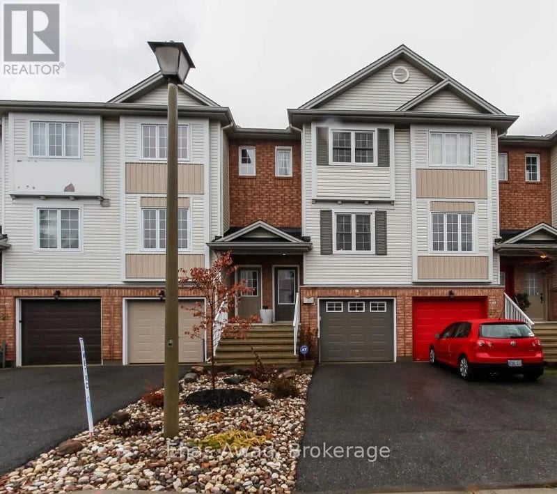 #1 25 Manhattan Crescent, Ottawa, Ontario, K2C4B4, Ottawa, Ontario — photo 1 of 5