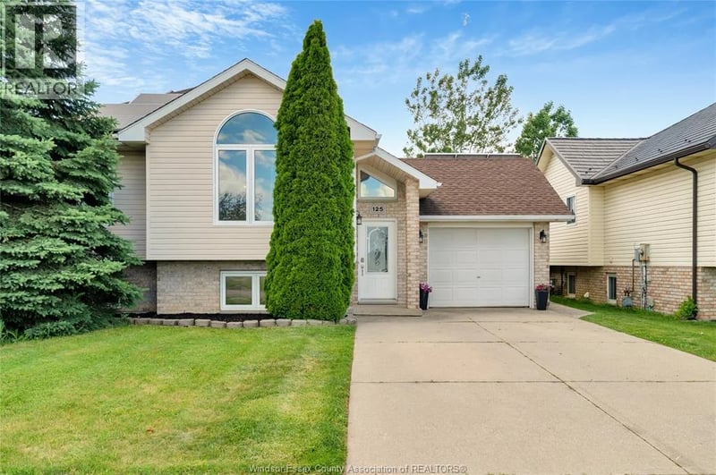125 QUEEN Street South, Tilbury, Ontario, N0P2P0, Tilbury, Ontario — photo 1 of 5
