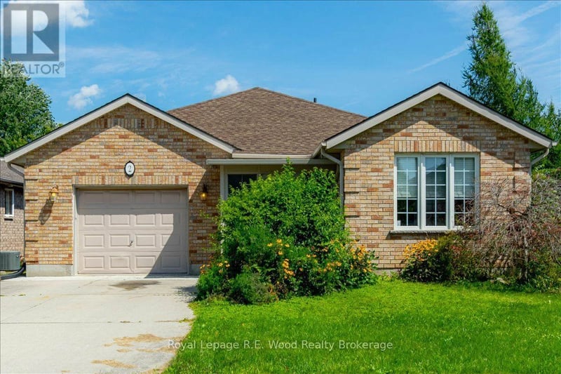 2 ORIOLE Crescent, Woodstock (Woodstock - North), Ontario, N4T1T1, Woodstock (Woodstock - North), Ontario — photo 1 of 5