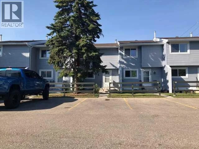 195 Manora Place Northeast, Calgary, Alberta, T2A5J8, Calgary, Alberta — photo 1 of 5