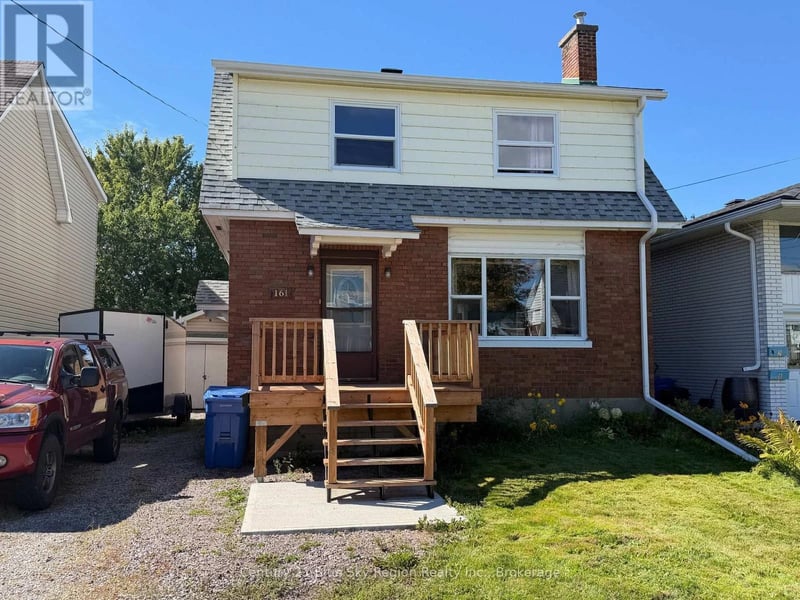161 Fifth Avenue East, North Bay (Central), Ontario, P1B1N5, North Bay (Central), Ontario — photo 1 of 5