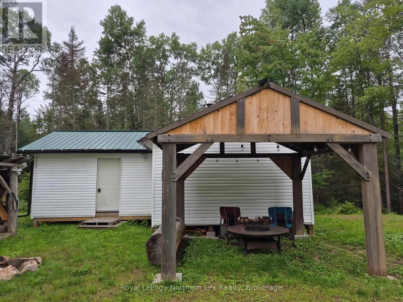 CON B PT LOT 14, Papineau-Cameron (Papineau Cameron), Ontario, P0H1V0, Papineau-Cameron (Papineau Cameron), Ontario — photo 1 of 5