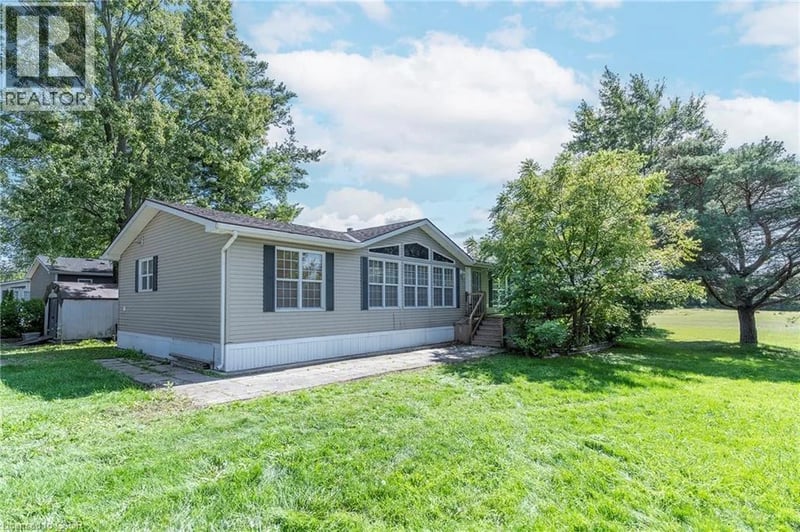 1161 4TH CONCESSION Road West, Flamborough, Ontario, L8B0X3, Flamborough, Ontario — photo 1 of 5