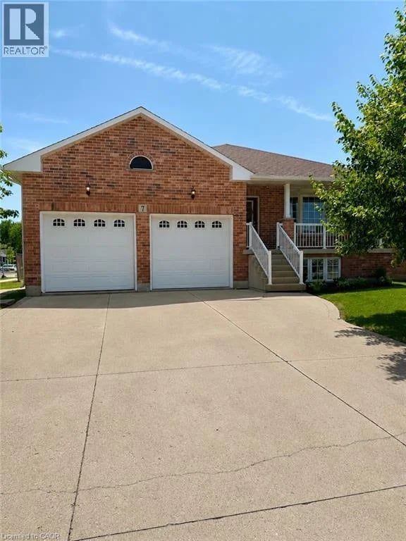 7 SPITFIRE Drive, Mount Hope, Ontario, L0R1W0, Mount Hope, Ontario — photo 1 of 5