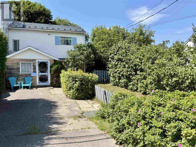 89C Spruce AVE, Elliot Lake, Ontario, P5A2C1, Elliot Lake, Ontario — photo 1 of 5