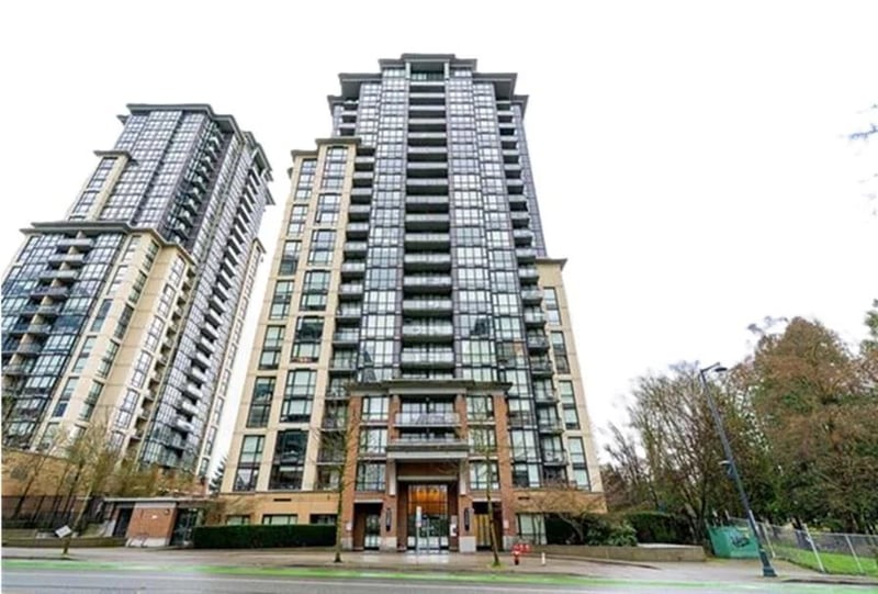 #708 13380 108 Avenue, Surrey, British Columbia, V3T0E7, Surrey, British Columbia — photo 1 of 5