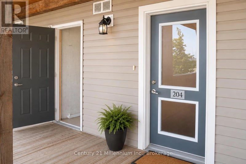 #204 10 Brandy Lane Drive, Collingwood, Ontario, L9Y0X4, Collingwood, Ontario — photo 1 of 5