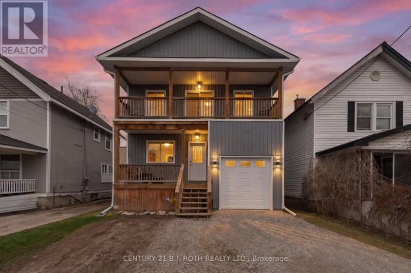 102 Dunlop Street, Orillia, Ontario, L3V5P4, Orillia, Ontario — photo 1 of 5