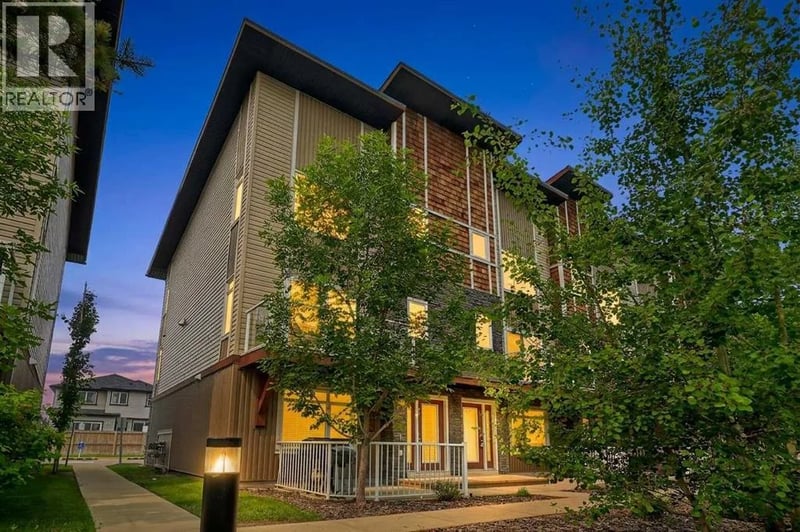 604 Skyview Point Place Northeast, Calgary, Alberta, T3N0L7, Calgary, Alberta — photo 1 of 5