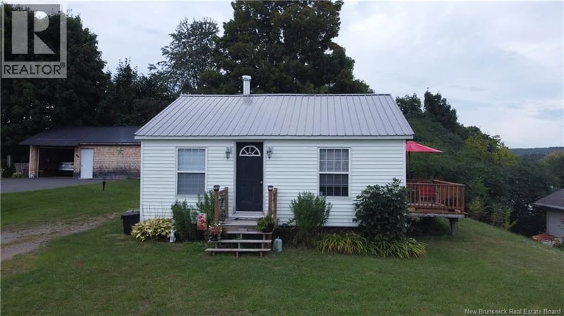 22 Todd St, Nackawic, New Brunswick, E6G1B8, Nackawic, New Brunswick — photo 1 of 5