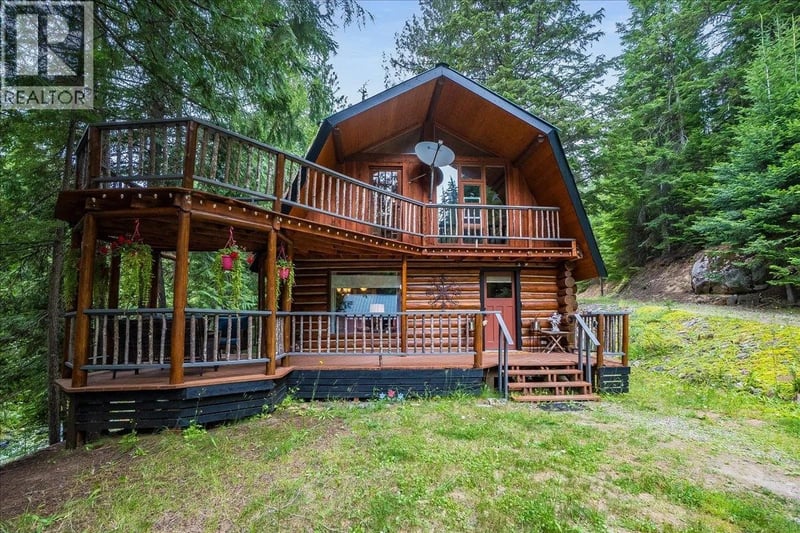 550 2ND RELIEF Road, Salmo, British Columbia, V0G1Z0, Salmo, British Columbia — photo 1 of 5