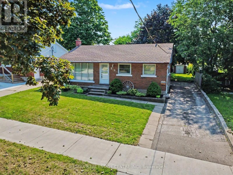 209 Franklin Street South, Kitchener, Ontario, N2C1R8, Kitchener, Ontario — photo 1 of 5