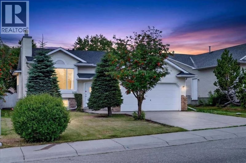 273 Sandarac Drive Northwest, Calgary, Alberta, T3K3W8, Calgary, Alberta — photo 1 of 5