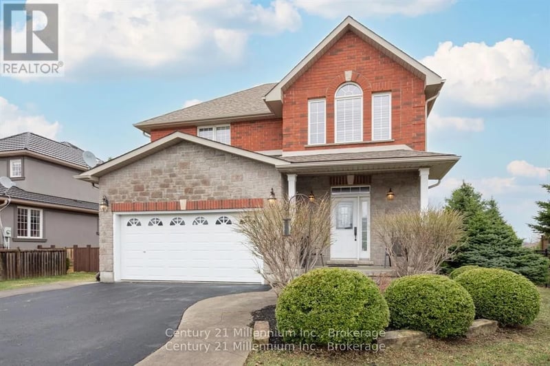 9 Hill Street, Collingwood, Ontario, L9Y0A7, Collingwood, Ontario — photo 1 of 5