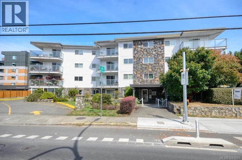 #312 848 Esquimalt Road, Esquimalt, British Columbia, V9A6W9, Esquimalt, British Columbia — photo 1 of 5