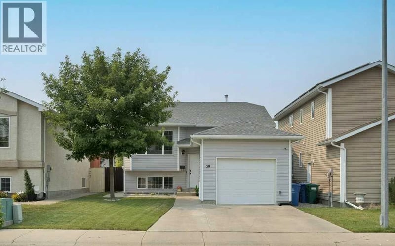 50 Chilcotin Way West, Lethbridge, Alberta, T1K7L7, Lethbridge, Alberta — photo 1 of 5