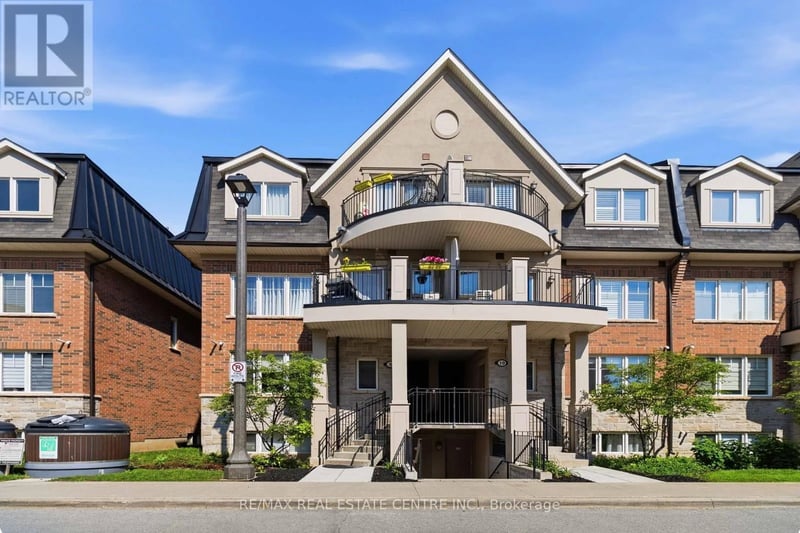 #9-01 2420 Baronwood Drive, Oakville (WM Westmount), Ontario, L6M0X6, Oakville (WM Westmount), Ontario — photo 1 of 5