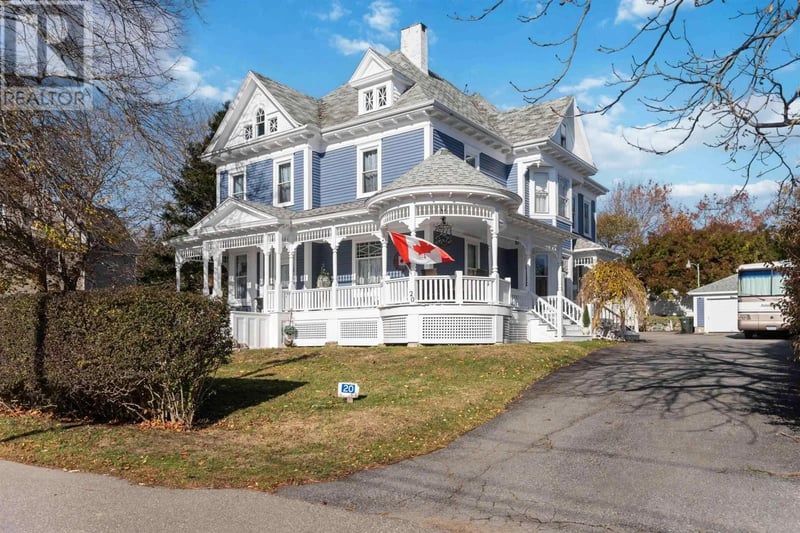 20 Victoria Avenue, Weymouth, Nova Scotia, B0W3T0, Weymouth, Nova Scotia — photo 1 of 5
