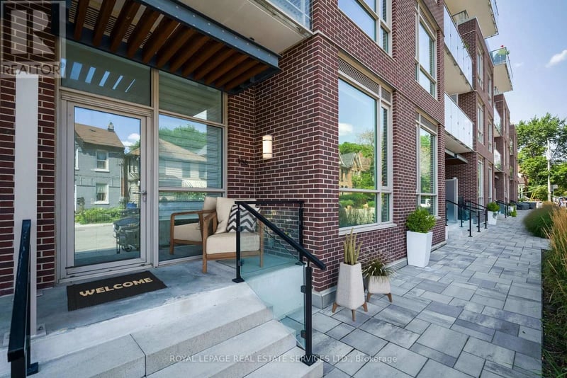 #131 156 Logan Avenue, Toronto (South Riverdale), Ontario, M4M0E4, Toronto (South Riverdale), Ontario — photo 1 of 5