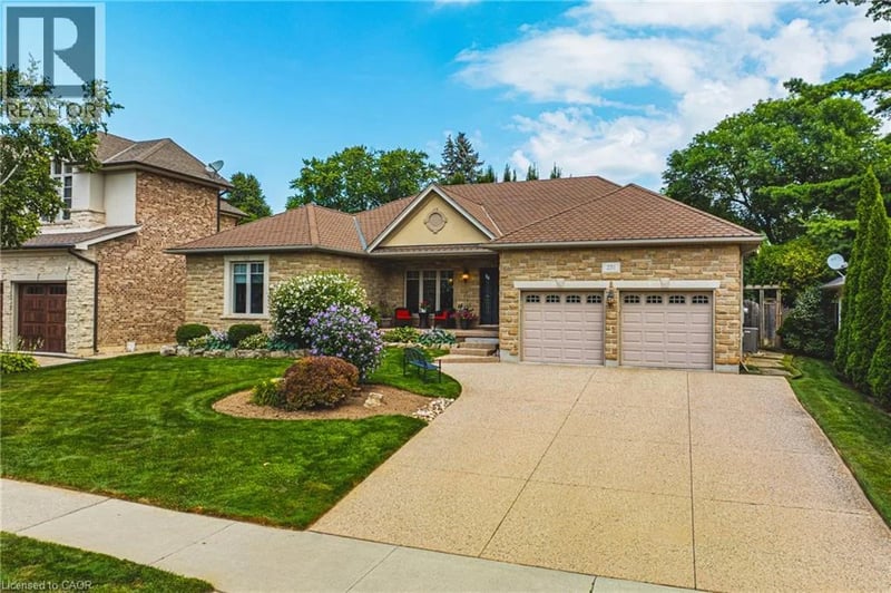 231 PINE COVE Road, Burlington, Ontario, L7N1W1, Burlington, Ontario — photo 1 of 5