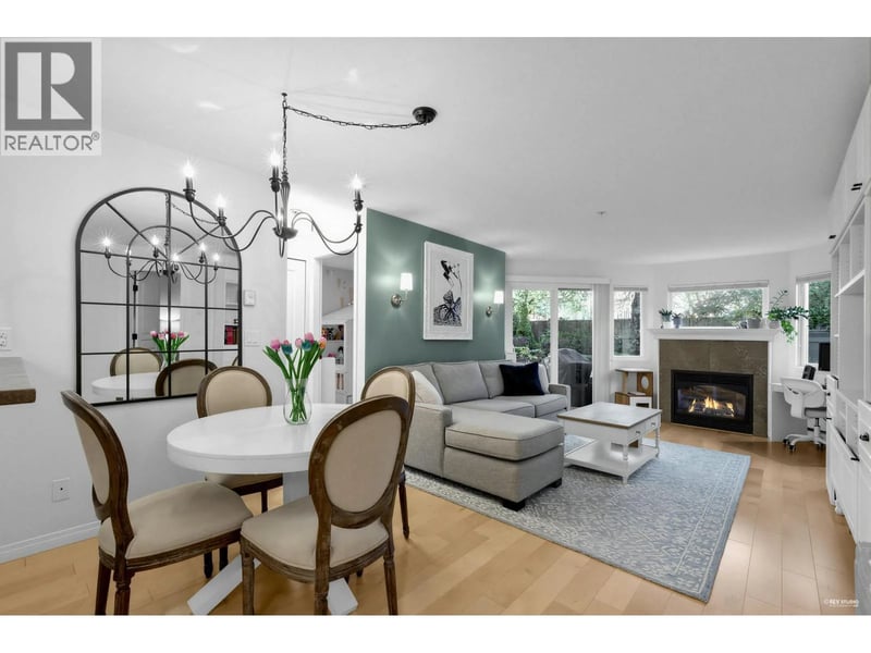 #211 7139 18TH Avenue, Burnaby, British Columbia, V3N4Z3, Burnaby, British Columbia — photo 1 of 5