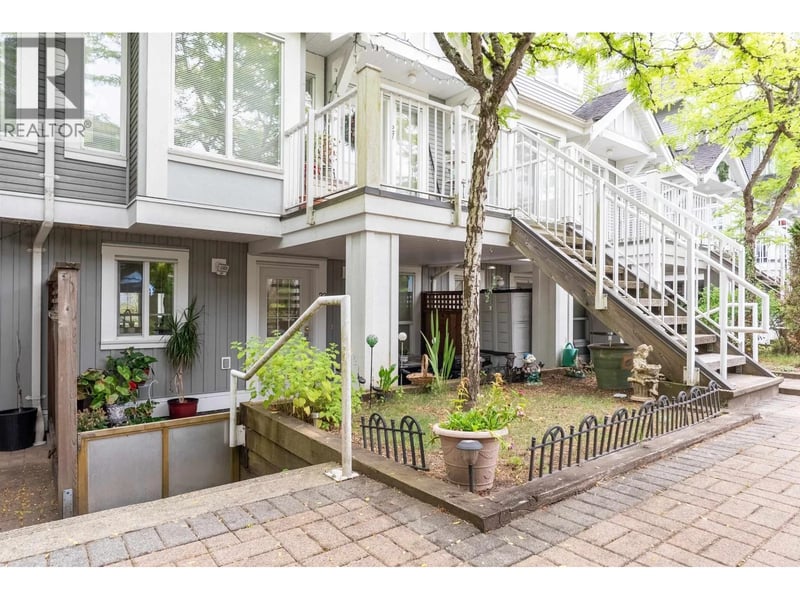 #22 7370 STRIDE Avenue, Burnaby, British Columbia, V3N5E6, Burnaby, British Columbia — photo 1 of 5