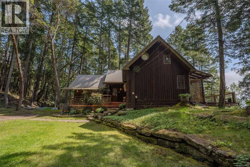 231 Halibut Hill Road, Mudge Island, British Columbia, V0R1X6, Mudge Island, British Columbia — photo 1 of 5