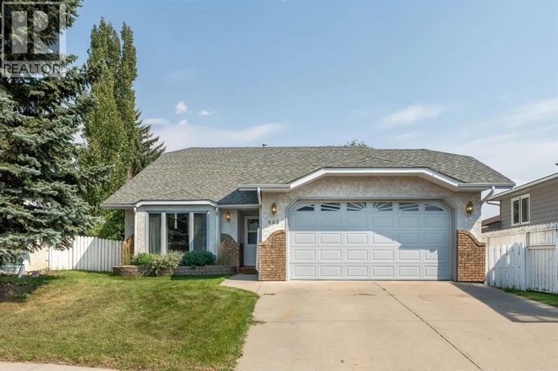 906 7 Street Southeast, High River, Alberta, T1V1K3, High River, Alberta — photo 1 of 5