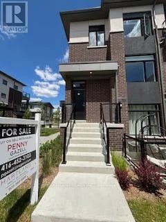 #902 1695 Dersan Street, Pickering (Duffin Heights), Ontario, L1X0S9, Pickering (Duffin Heights), Ontario — photo 1 of 5