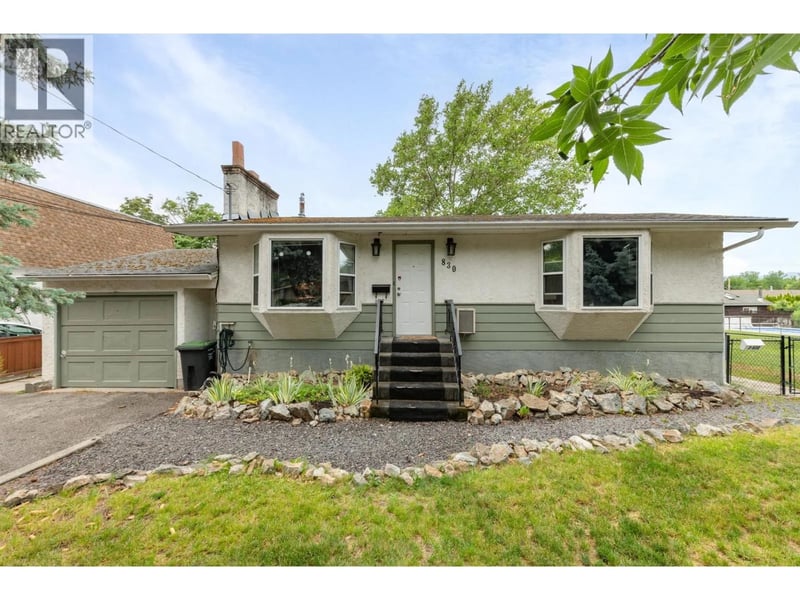 830 Mitchell Road, Kelowna, British Columbia, V1X3W5, Kelowna, British Columbia — photo 1 of 5