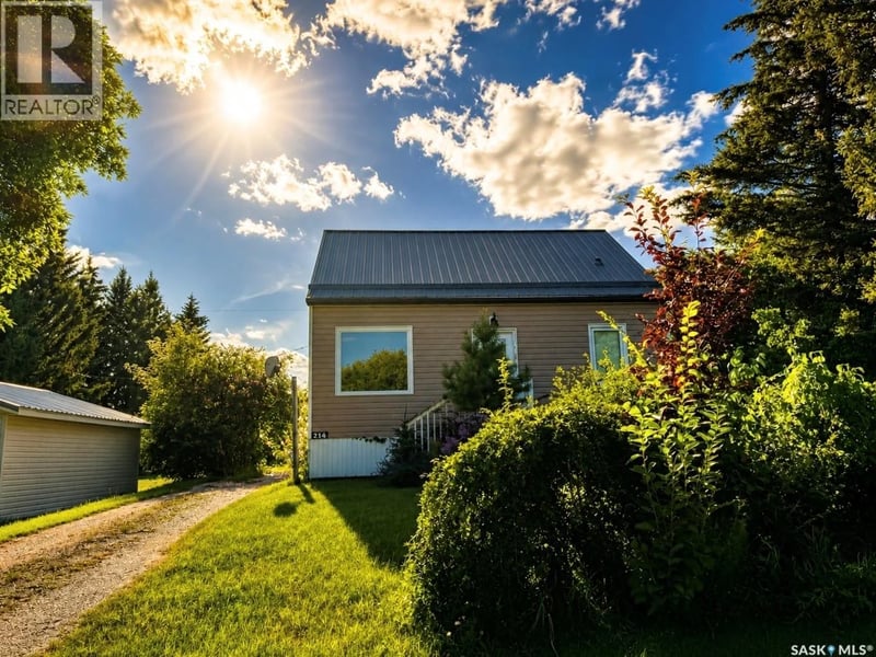 214 Bates STREET, Earl Grey, Saskatchewan, S0G0J5, Earl Grey, Saskatchewan — photo 1 of 5