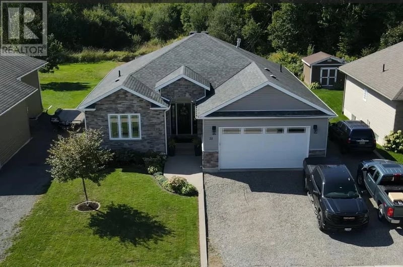 73 Foxborough TRL, Sault Ste. Marie, Ontario, P6B0A7, Sault Ste. Marie, Ontario — photo 1 of 5