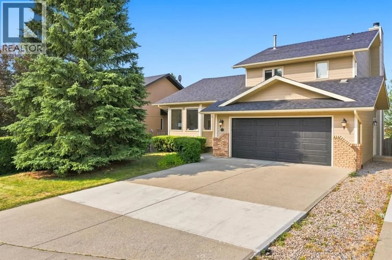 473 Hawkford Way Northwest, Calgary, Alberta, T3G3J6, Calgary, Alberta — photo 1 of 5