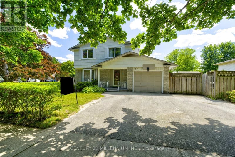 59 Lewis Crescent, Kitchener, Ontario, N2A2T7, Kitchener, Ontario — photo 1 of 5