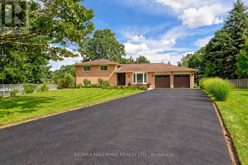 13 Toby Court, East Gwillimbury (Holland Landing), Ontario, L9N1K3, East Gwillimbury (Holland Landing), Ontario — photo 1 of 5
