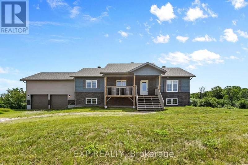 4153 Roger Stevens Drive, Montague, Ontario, K7A4S6, Montague, Ontario — photo 1 of 5