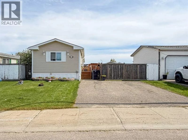 373 Harpe Way, Fort McMurray, Alberta, T9K2L6, Fort McMurray, Alberta — photo 1 of 5