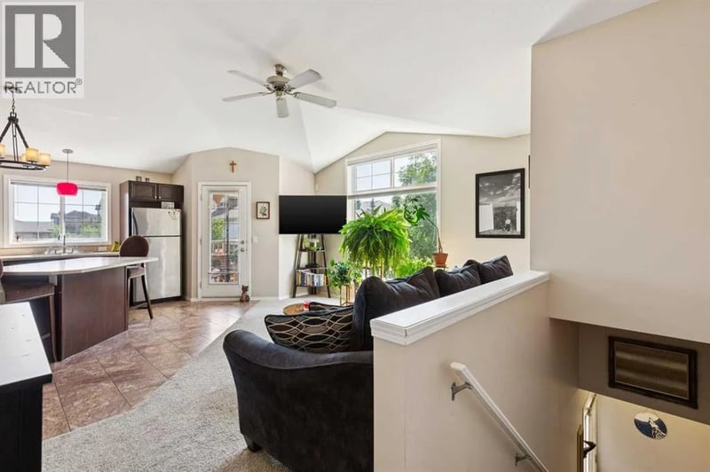 60 Panatella Landing Northwest, Calgary, Alberta, T3K0K8, Calgary, Alberta — photo 1 of 5