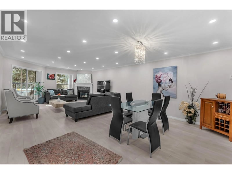 #207 1500 OSTLER Court, North Vancouver, British Columbia, V7G2S2, North Vancouver, British Columbia — photo 1 of 5