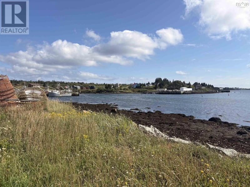 102 South Side Petit De Grat Road, Alderney Point, Nova Scotia, B0E2L0, Alderney Point, Nova Scotia — photo 1 of 5