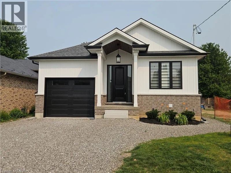 #LOWER 115 CHESLEY Street, Hamilton, Ontario, L9C3V9, Hamilton, Ontario — photo 1 of 5
