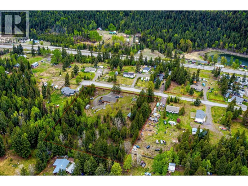 4122 WILDWOOD Road, Williams Lake, British Columbia, V2G4Z7, Williams Lake, British Columbia — photo 1 of 5