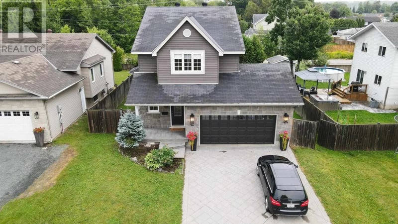 96 Ruscio CRES, Sault Ste. Marie, Ontario, P6A6H5, Sault Ste. Marie, Ontario — photo 1 of 5